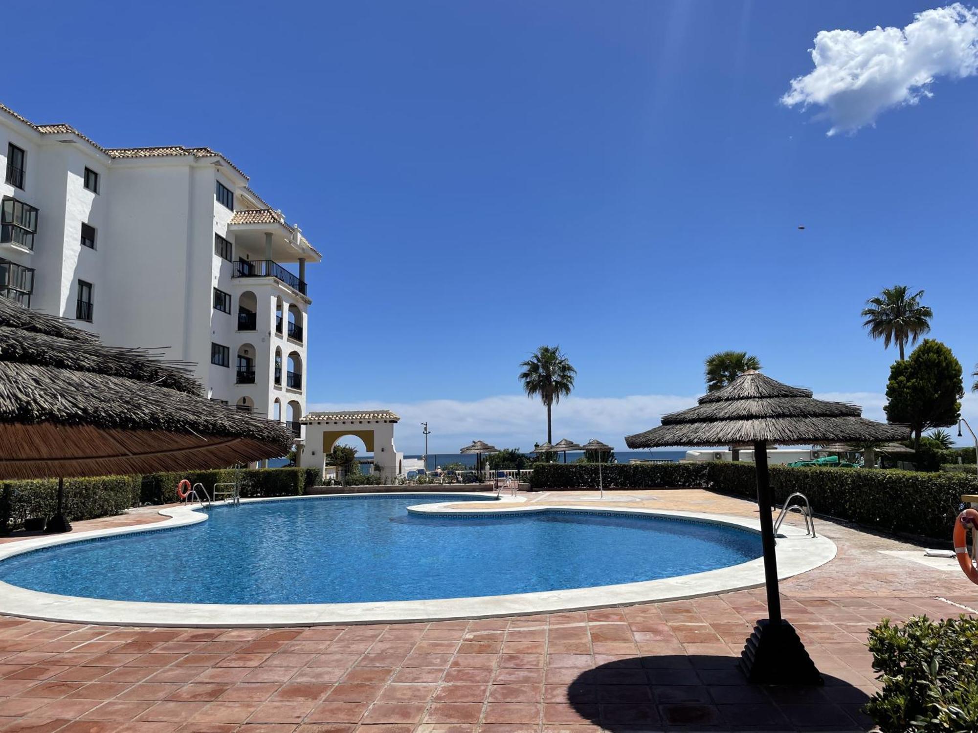 Apartamento En Marina Duquesa Castillo de Sabinillas エクステリア 写真